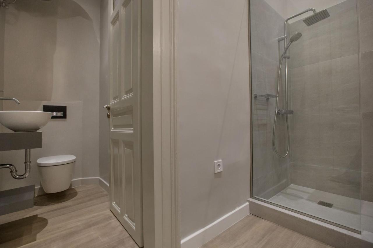 Sophisticated Apartment In Syntagma By Ghh Athens Luaran gambar