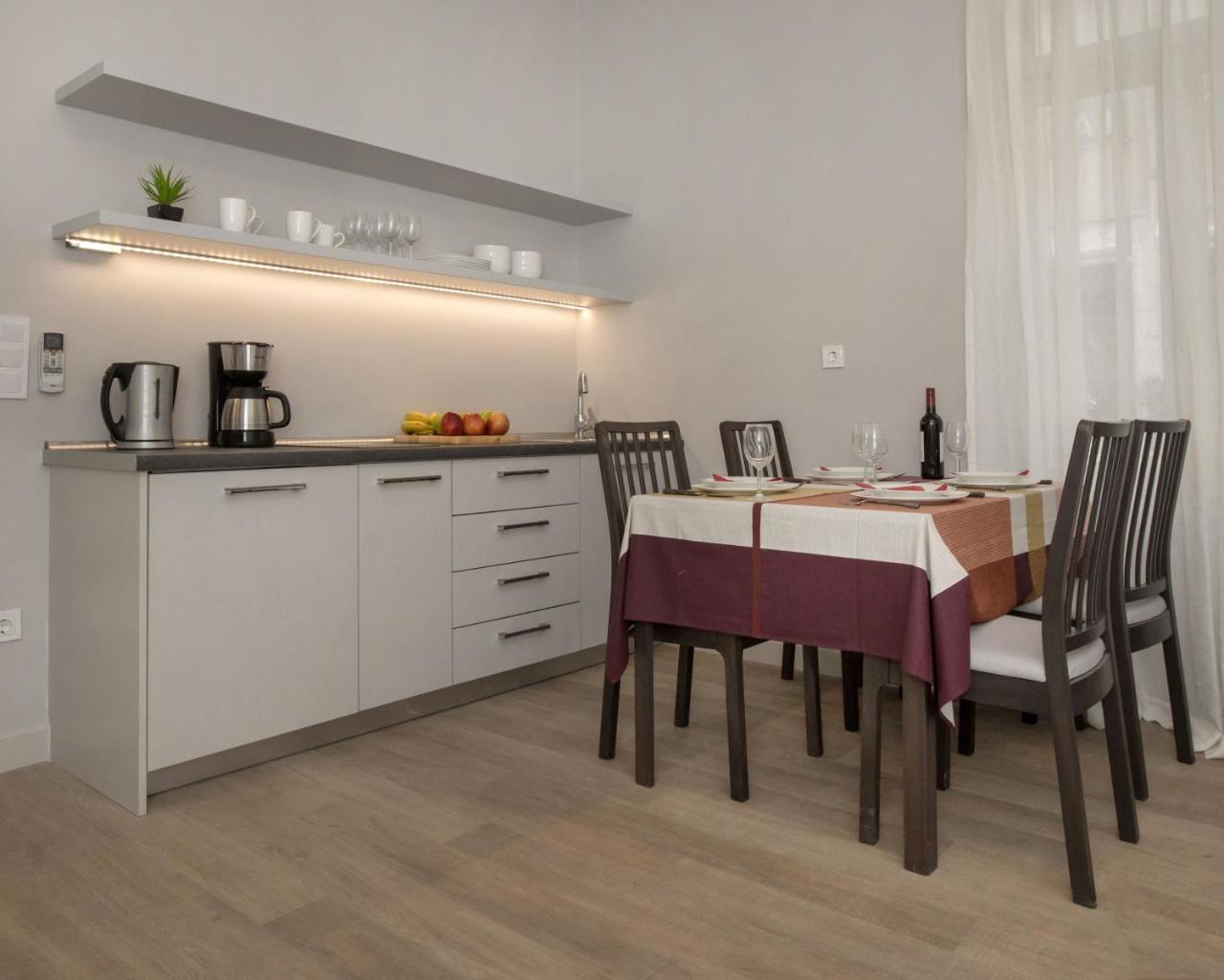 Sophisticated Apartment In Syntagma By Ghh Athens Luaran gambar