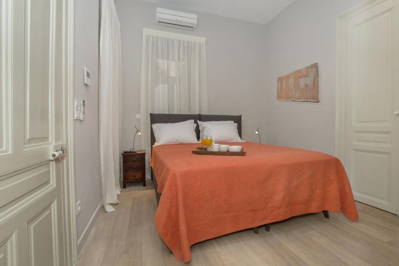 Sophisticated Apartment In Syntagma By Ghh Athens Luaran gambar